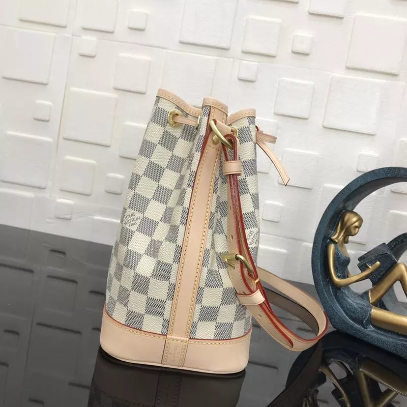 CHEAP LV Bags 19B570334 0120