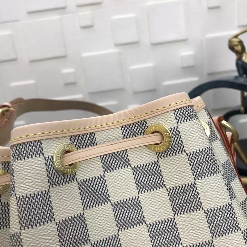 CHEAP LV Bags 19B570334 0120