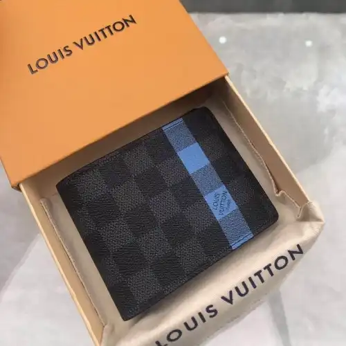 LV Bags 19T1L0559 0128