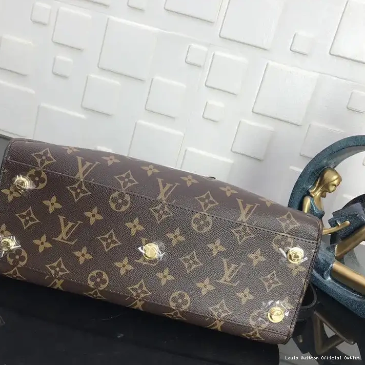 CHEAP LV 19B570363 Bags 0213