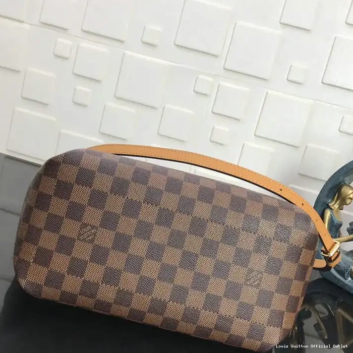 CHEAP LV Bags 20B570323 0212